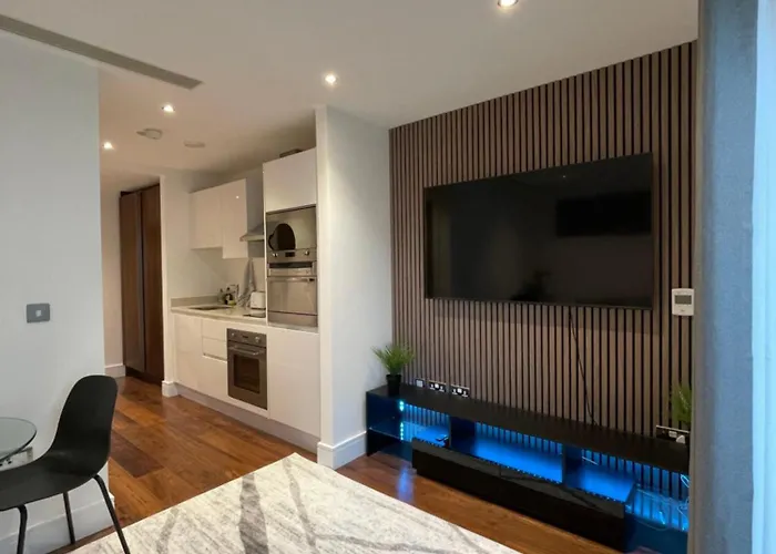 Apartment In Canary Wharf
